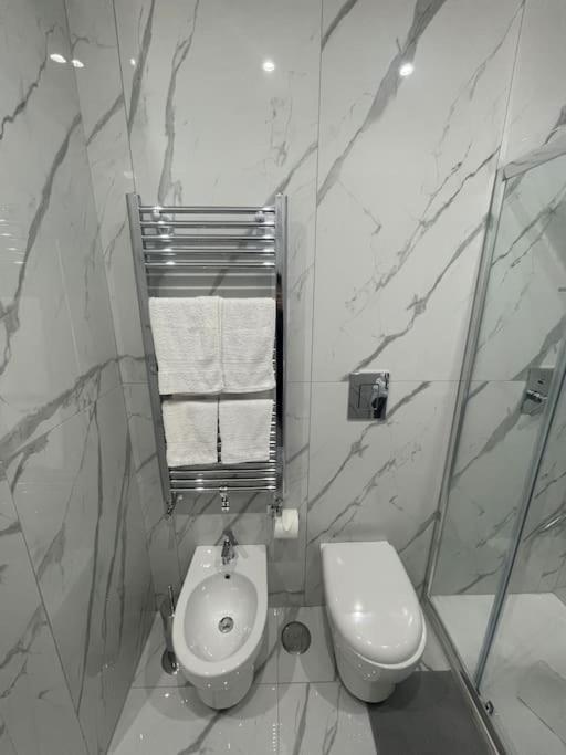 Chiaia Arcoleo House - Sofia Apartment Наполи Екстериор снимка