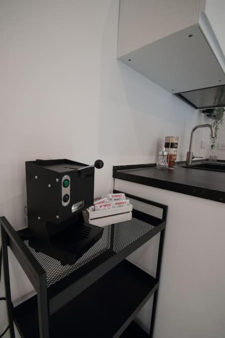 Chiaia Arcoleo House - Sofia Apartment Наполи Екстериор снимка